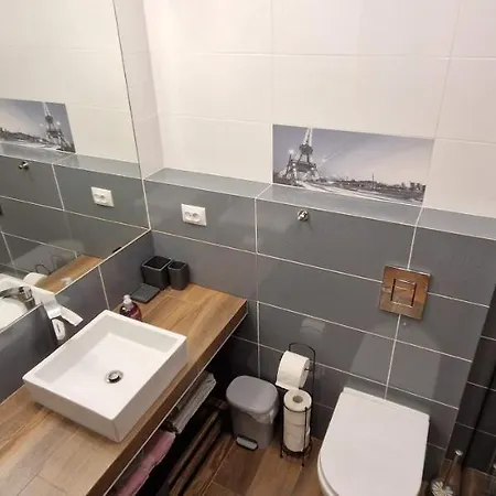 Apartament Bianca Apartment *